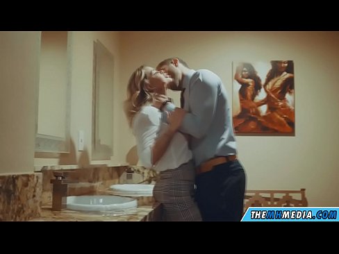 ❤️ Amikor egy bögyös szőke elcsábít egy nyilvános WC-ben ️ Porno at hu.playcrot69.top ❌❤